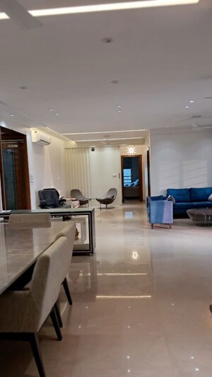 5 BHK Apartment For Rent in Oberoi Springs, Andheri West