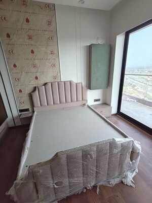 Team Area in 3 BHK Apartment at Dwarka – for Sale