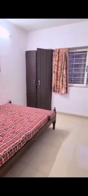 Bedroom in 2 BHK Apartment at Amanora Trendy Homes, Hadapsar – for Sale