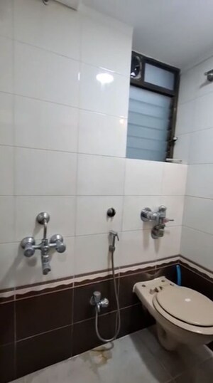 Bathroom in 1 BHK Apartment at Vaikunth CHS, Chembur – for Sale