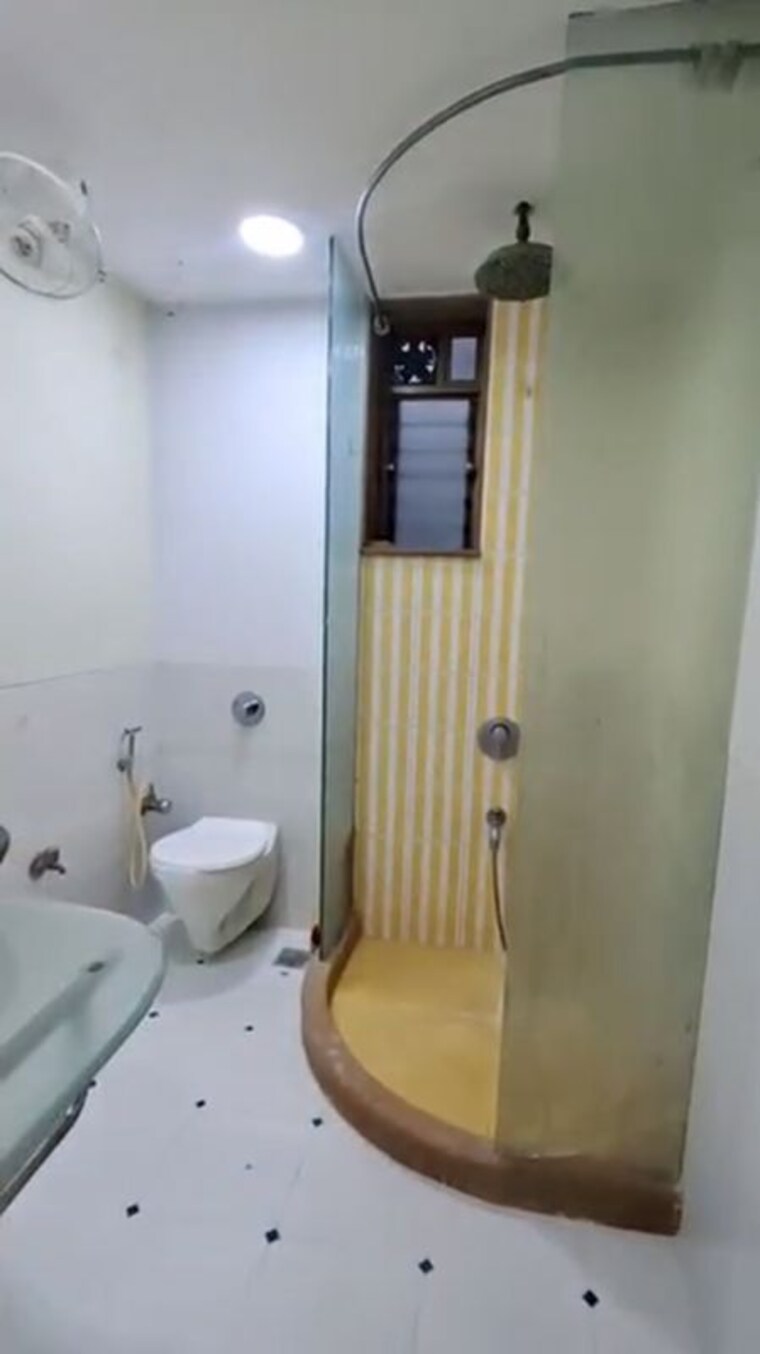 Bathroom, vaikunth-chs 1 Bedroom 585 Sq.Ft. Apartment In Chembur Mumbai 10384439