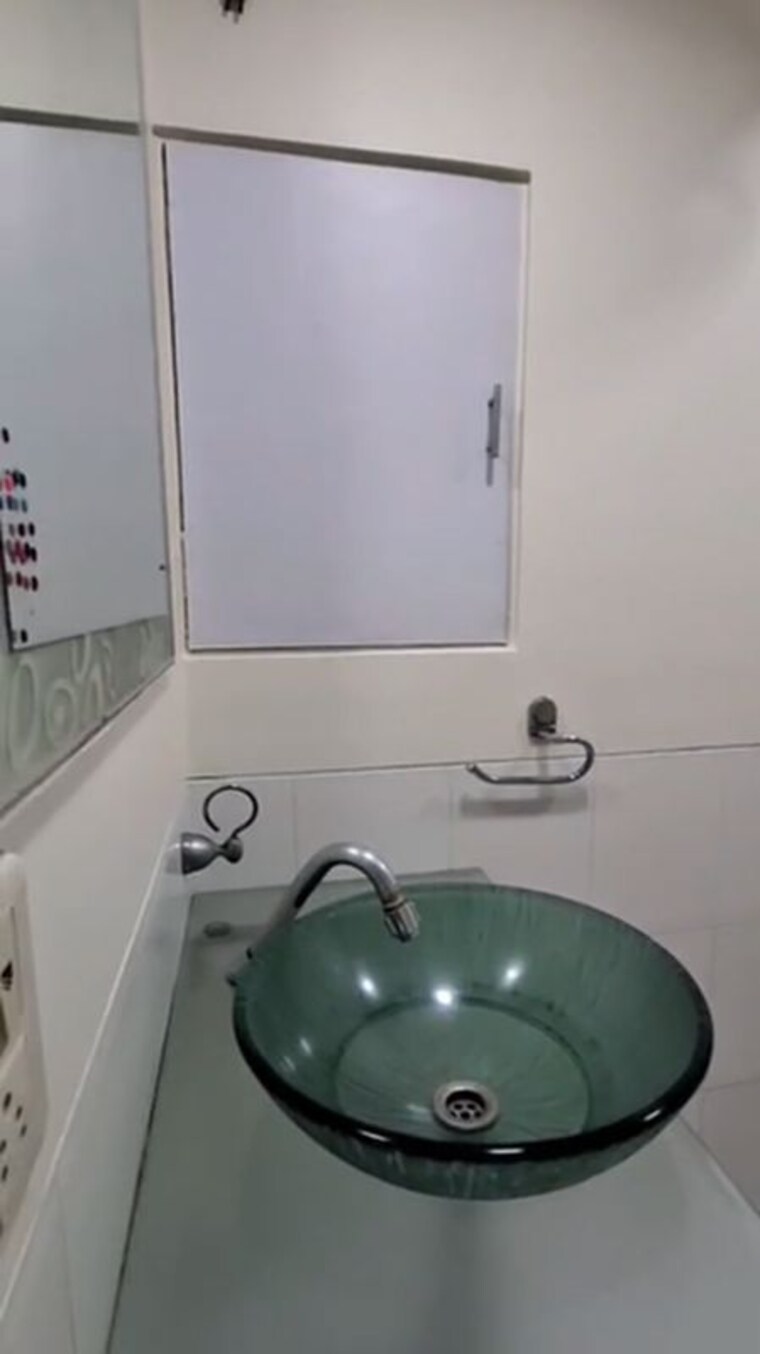 Bathroom, vaikunth-chs 1 Bedroom 585 Sq.Ft. Apartment In Chembur Mumbai 10384439