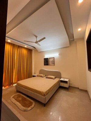 Bedroom in 3 BHK Builder Floor at Sector 26 – for Rent