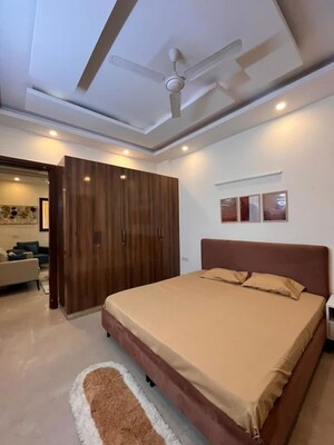 Bedroom in 3 BHK Builder Floor at Sector 26 – for Rent