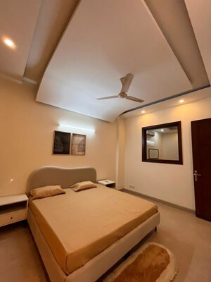 Bedroom in 3 BHK Builder Floor at Sector 26 – for Rent
