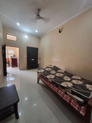 Bedroom in 2 BHK Villa at Lahartara – for Rent