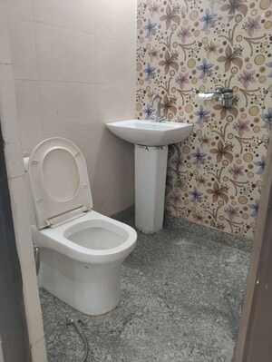 Bathroom in 1 BHK Builder Floor at Neb Sarai – for Rent