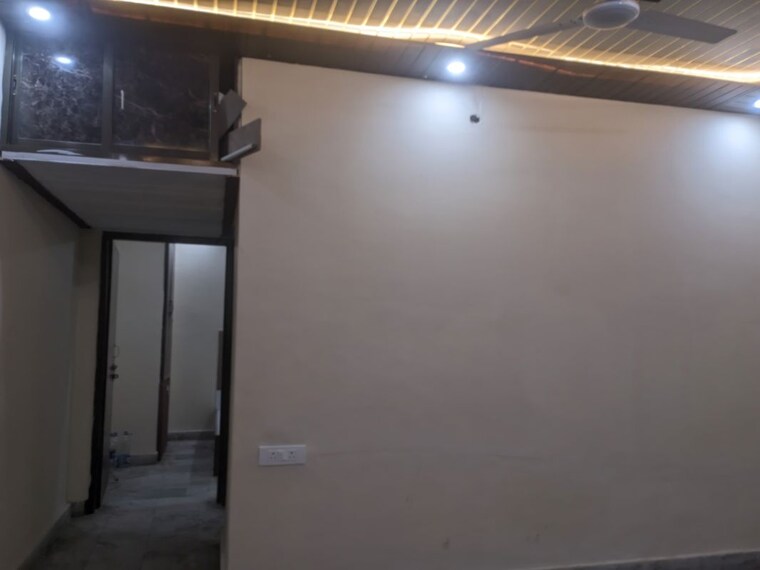 Room, dlw colony 2 Bedroom 1250 Sq.Ft. Apartment In Dlw Colony Varanasi 10384530