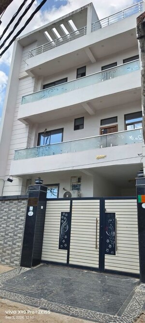 2 BHK Villa For Rent in Lohta