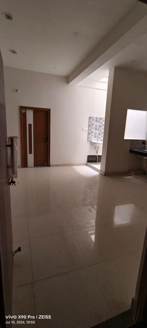 Room in 2 BHK Villa at Lohta – for Rent