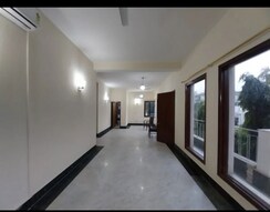 4 BHK + Extra Room Apartment For Rent in Anand Niketan