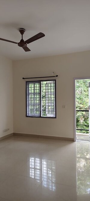 Room in 2 BHK Builder Floor at Cambridge Layout – for Rent