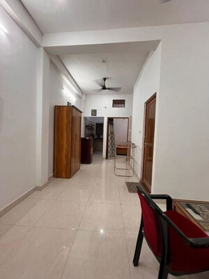 1.5 BHK Penthouse For Rent in Durgakund