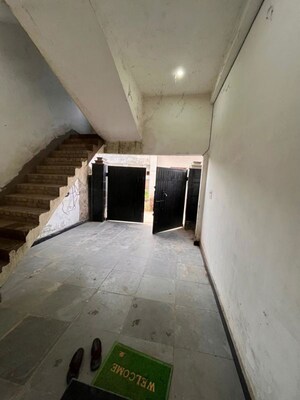 Building Lobby in 1.5 BHK Penthouse at Durgakund – for Rent