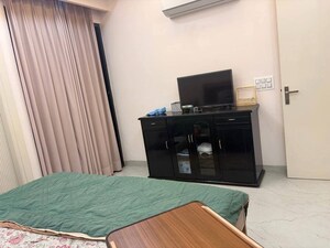 Bedroom in 3 BHK Builder Floor at Omaxe Designer Villas Mayfield Garden, Sector 51 – for Rent