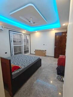 3 BHK +Builder Floor For Rent in Omaxe Designer Villas Mayfield Garden
