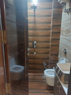 Bathroom in 3 BHK Builder Floor at Gujranwala Town – for Rent