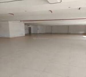  Showroom – Exterior View View at Russel Street - for Rent
