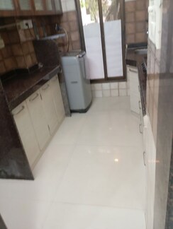 1 BHK + Store Room Apartment For Sale in Andheri East