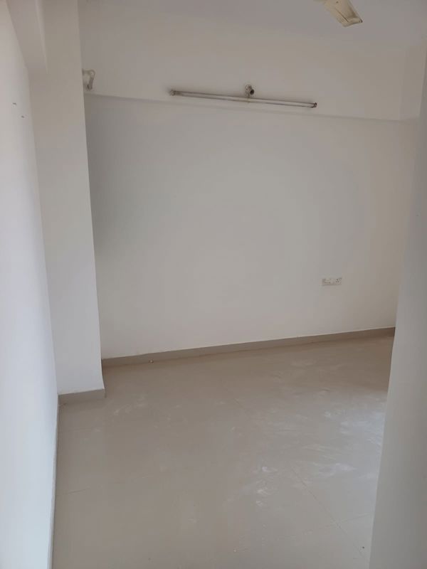 2 BHK + Pooja Room,Servant Room,Extra Room Apartment For Rent in Mantra Insignia