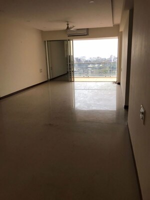3.5 BHK Apartment For Rent in Juhu