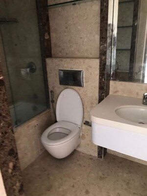 Bathroom in 3.5 BHK Apartment at Juhu – for Rent