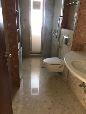 Bathroom in 3.5 BHK Apartment at Juhu – for Rent