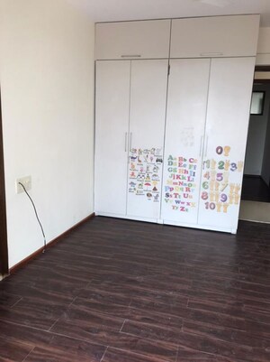 Study Room in 3.5 BHK Apartment at Juhu – for Rent