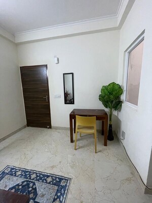 Room in 2 BHK Builder Floor at Vijay Vihar – for Rent