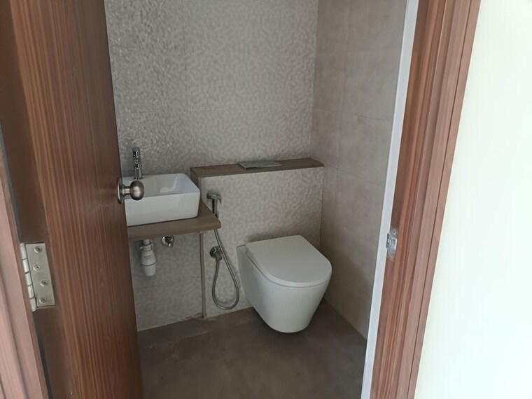 Bathroom, d-v-shree-shashwat 2 Bedroom 660 Sq.Ft. Apartment In Mira Road Thane 10384633