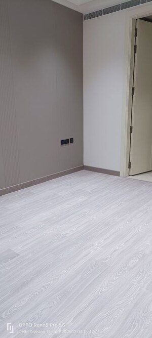 Room in 4 BHK Builder Floor at Janakpuri – for Sale