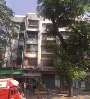  Shop For Sale in Malad West