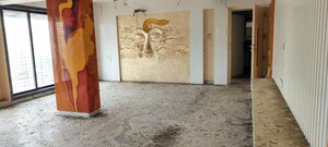 Room in  Apartment at Malabar Hill – for Sale
