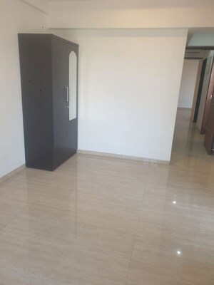 Room in 2 BHK Apartment at Je and Vee Vrindavan, Malad East – for Rent