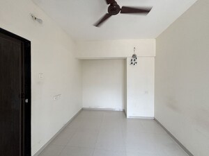 Room in 2 BHK Apartment at Vihang Valley Phase 3, Kasarvadavali – for Rent