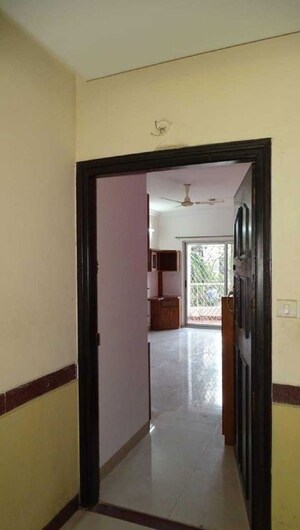Room in 2 BHK Apartment at IDEB Springfields, Sarjapur Road – for Rent