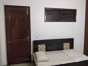Furnished Amenities in 4 BHK Builder Floor at Vasant Vihar – for Rent