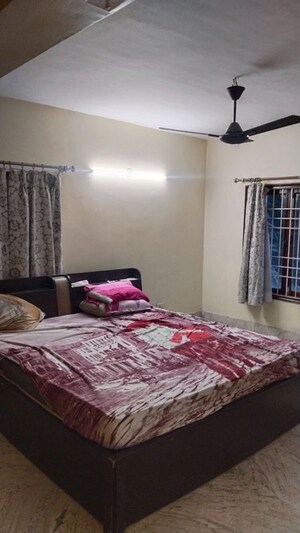Bedroom in  Apartment at Shakespeare Sarani – for Sale