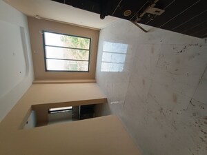 Room in  Apartment at Mahim – for Sale