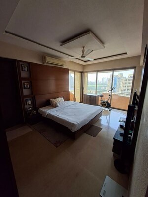 Bedroom in  Apartment at Lower Parel – for Sale