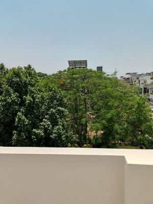 1 RK Builder Floor – Exterior View View at Vineet Khand - for Rent