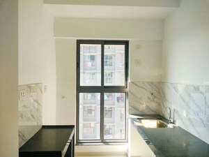 Room in  Apartment at Kandivali West – for Sale