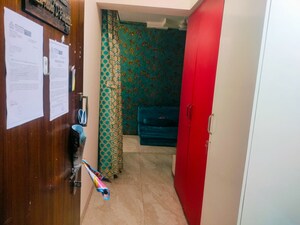 Bedroom in  Apartment at Dn Nagar – for Sale