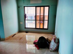 Room in  Apartment at Mumbai South – for Sale