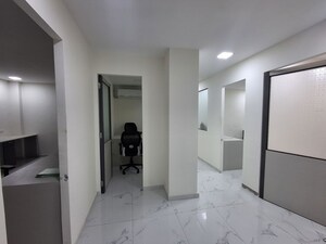 Room in  Office Space at Prabhadevi – for Rent