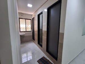 Room in  Office Space at Prabhadevi – for Rent