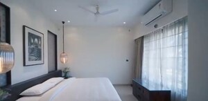 Bathroom in 5 BHK Villa at Juhu – for Sale