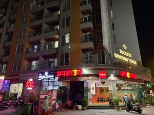  Shop – Exterior View View at Success Windsor Tower, Ravet - for Rent