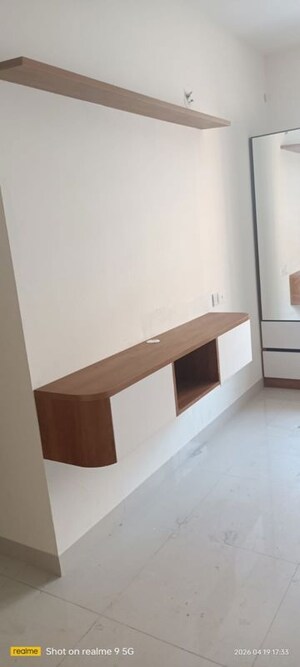 Room in 4 BHK Apartment at Adarsh Greens Phase 2, Kogilu – for Rent