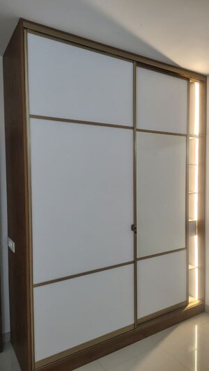 Room in 4 BHK Apartment at Adarsh Greens Phase 2, Kogilu – for Rent